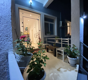 Deni's Hotel