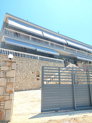 Elizabeth Apartments Himare