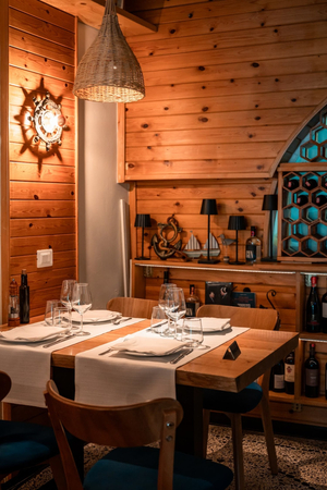 Fish Restaurant And Shop 