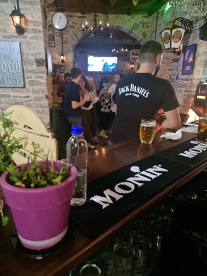Gallery Irish Pub