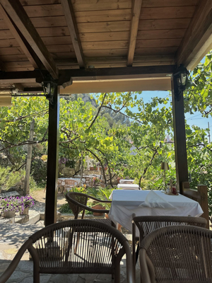 Lorenc Secret Garden Restaurant & Bar