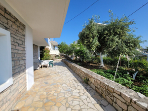 Petrefi Apartments, Ksamil