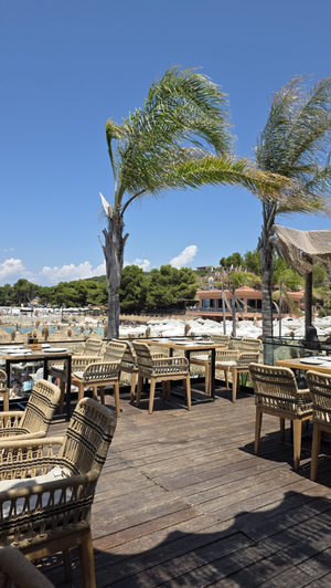 Pōda Restaurant Ksamil