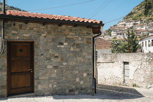 Te Porta, Berat