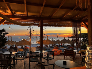 TE VARKA - Beach Bar