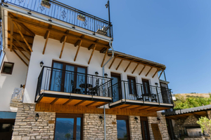 The Golden View Guesthouse