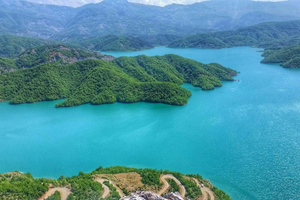 From Tirana: Bovilla Lake & Gamti Mountain Viewpoint Hike