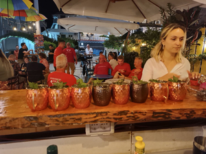Vamos Cocktail Bar