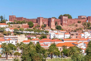 Benagil, Marinha Valleys, Carvoeiro & Silves Castle Tour