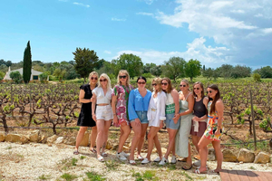 Carvoeiro/Portimão/Alvor: Wine Tour w/ Tasting, Tapas, Music