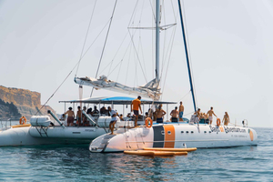 FUN & CHILL – GOLDEN COAST SAILING TOUR