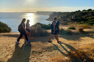 Lagos: Stretch Horizons | Hike & Yoga