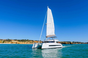 Vilamoura: Algarve Private Sunset Catamaran Charter