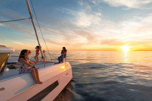 Vilamoura: Algarve Private Sunset Catamaran Charter