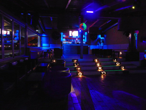 Outro Bar