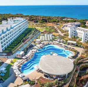 WET DECK Day Pass & Cabanas at W Algarve