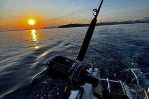 crociera con pesca e bevande