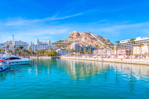 Desde Valencia: Alicante, playa y Castillo de Santa Bárbara