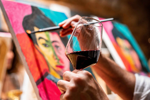 sessione di pittura MED con vino illimitato e tapas