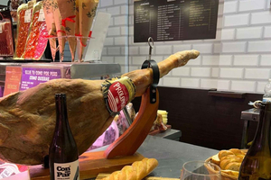 Tapas & Bike tour (small groups)