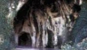 Las Calaveras Grottor