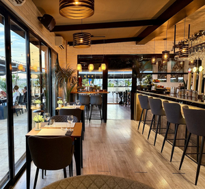 Leo Restaurant & Bar