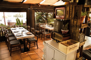 Los Troncos Restaurant