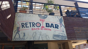 Retro Cocktail Bar