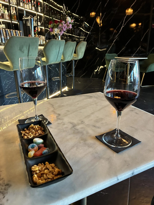 The Experience Lounge Bar