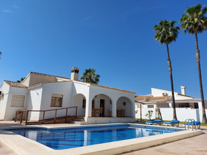 Zenia Hostel