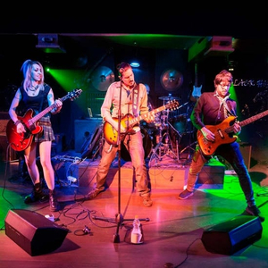 Autumn Gold – EU's No. 1 Tribute to The Cranberries (The Lizberries)