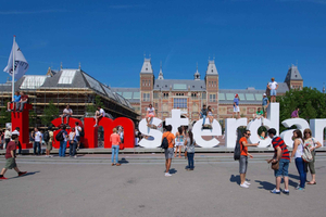 4-Day Tour with Canal Cruise, Day Trip & Hotel