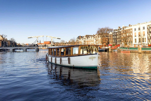 Amsterdam: 1.5-Hour High-End Morning Breakfast Canal Cruise