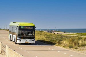 Amsterdam: Bus dayticket to Haarlem and Zandvoort (beach)