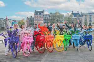 Amsterdam: Kaupunkikeskus, opastettu pyöräretki kukkapyörillä