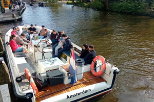 Amsterdam: Friendly 420 City Of Light Smoking River Cruise