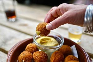 Amsterdam: Jordaan Food Tour of 10+ Local Classic Tastings