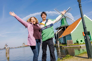 Amsterdam: Schans & Cheese Tasting Tour: Live-Guided Zaanse Schans & Cheese Tasting Tour