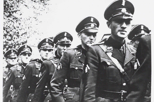 Amsterdam: Private World War Two History Walking Tour