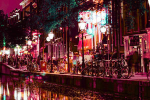 Amsterdam Red Light District: The Ultimate Pub Crawl