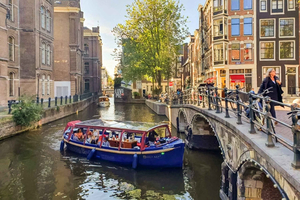 Amsterdam: rejs statkiem po mieście z paleniem i relaksem