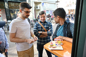 Mangia e bevi ad un tour culinario con birra locale