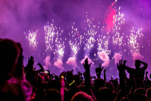 New Year's Eve Pub Crawl with Shots & Club Entry
