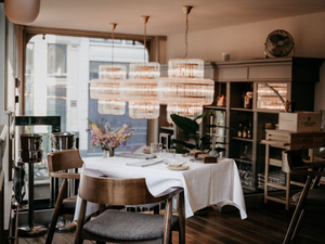 Restaurant 21 (R21)