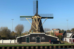 Zaanse Schansin tuulimyllyt ja Zaandamin sähköpyöräretki