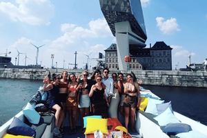 Antwerp: Private Cruise (8 to 12 guests)