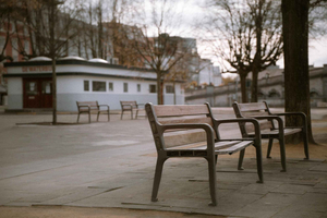 Relaxed Antwerp photo walk for women with local photographer