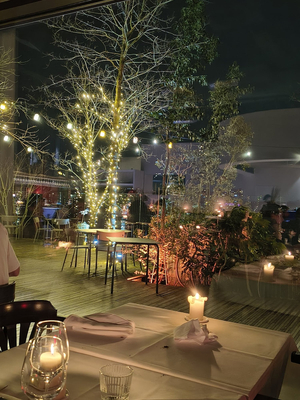 Four Dining