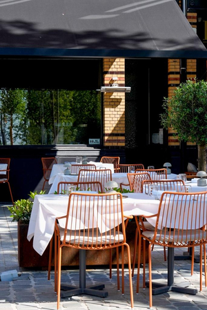 GLASS Wine & Bistro