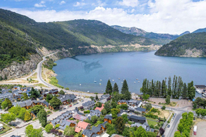 Bariloche: San Martin de los Andes along Route of 7 Lakes